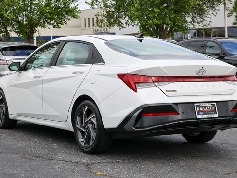 Used 2024 Hyundai Elantra Limited FWD image 29