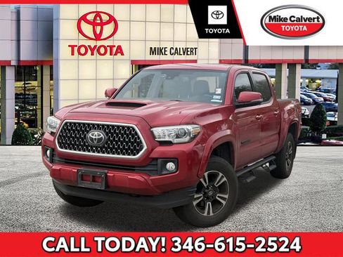 Used 2019 Toyota Tacoma TRD Sport image 1