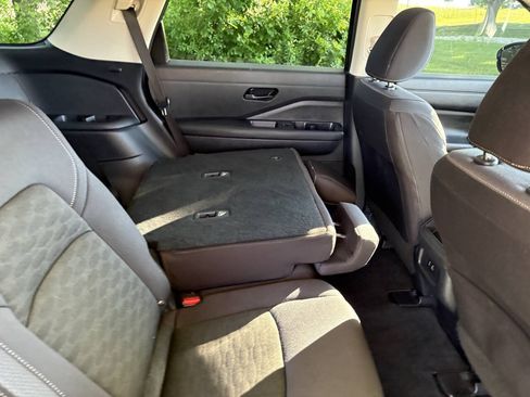 Used 2024 Nissan Pathfinder S w/ Cargo Package AWD/4WD image 32