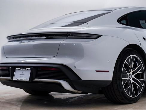 Used 2020 Porsche Taycan Turbo image 12