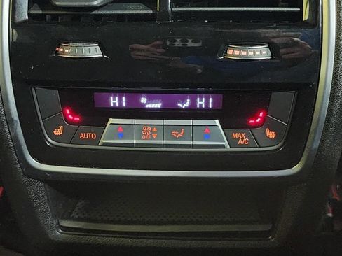 Used 2019 BMW X5 xDrive40i w/ Premium Package 2 image 33