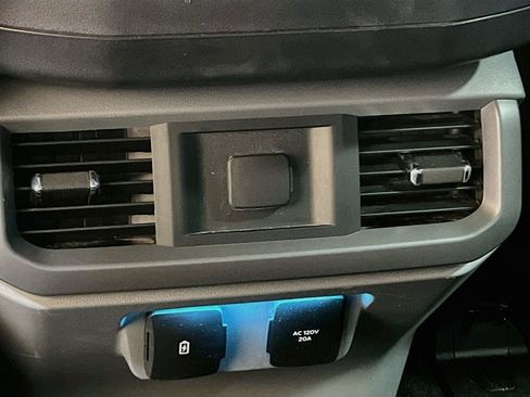 Used 2025 Ford F150 Lariat w/ Equipment Group 501A Mid AWD/4WD image 26