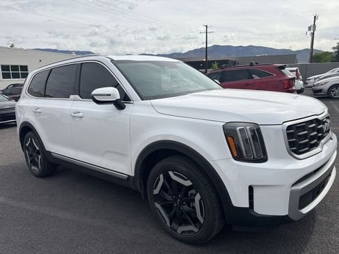 Used 2023 Kia Telluride S w/ S Sunroof Package AWD/4WD image 1