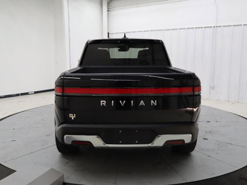 Used 2022 Rivian R1T Adventure image 6
