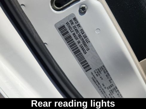 Used 2023 Chrysler Pacifica Touring-L image 20