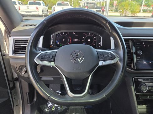 Used 2020 Volkswagen Atlas Cross Sport SEL image 27