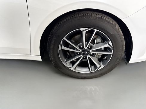 Used 2022 Kia Forte LXS FWD image 31
