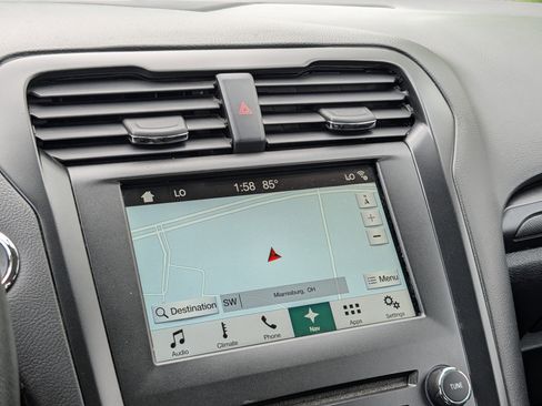 Used 2018 Ford Fusion SE w/ Equipment Group 201A image 19