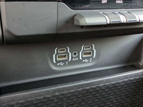 Used 2024 RAM 1500 Laramie RWD image 23