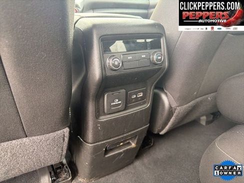 Used 2023 GMC Acadia SLE w/ Driver Convenience Package image 12