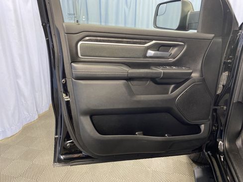 Used 2022 RAM 1500 Big Horn w/ Night Edition image 11