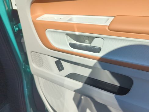 New 2025 Volkswagen ID. Buzz Pro S Plus image 16