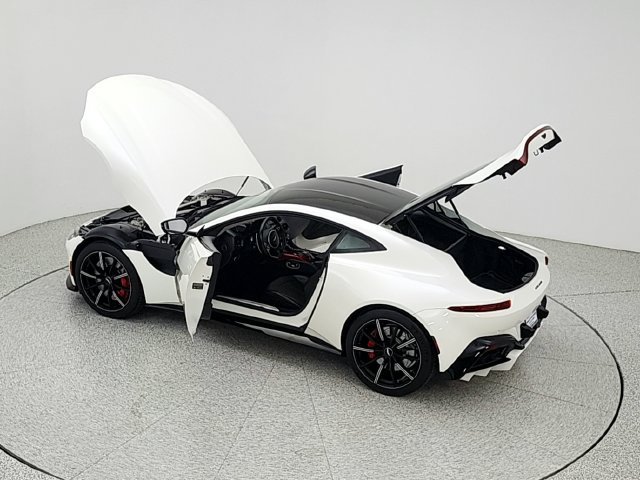 Used 2020 Aston Martin V8 Vantage Coupe RWD image 40