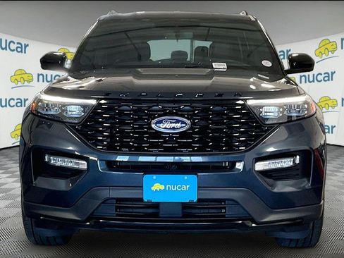Used 2023 Ford Explorer ST-Line AWD/4WD image 2