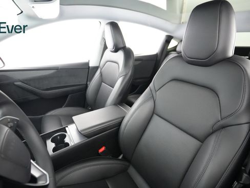 Used 2026 Tesla Model Y Long Range RWD image 4