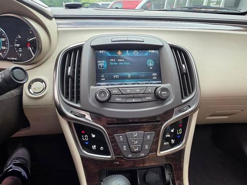 Used 2014 Buick LaCrosse Premium FWD image 16