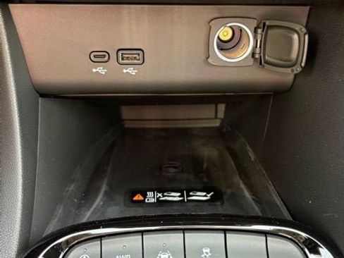New 2026 Buick Encore GX Avenir AWD/4WD image 24