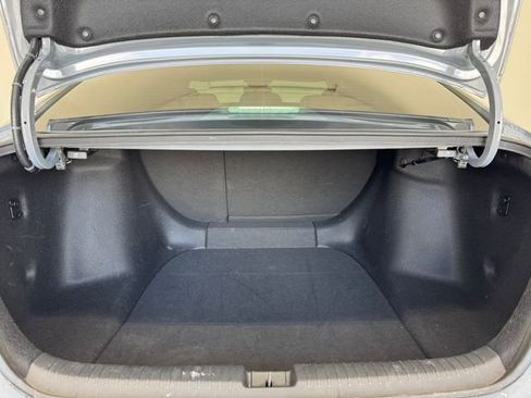 Used 2025 Honda Accord Touring image 8