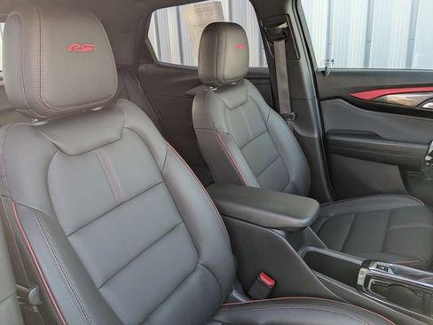 Used 2024 Chevrolet TrailBlazer RS FWD image 26