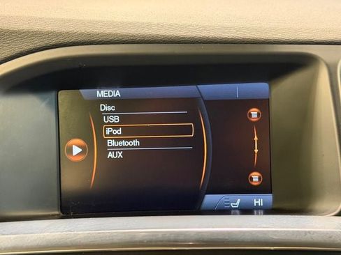 Used 2015 Volvo V60 T5 Premier Plus image 28