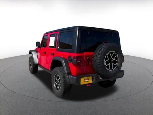 Used 2025 Jeep Wrangler Unlimited Rubicon AWD/4WD image 7