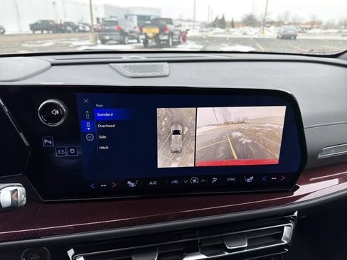 New 2026 Chevrolet Traverse Z71 w/ Enhanced Driving Package image 16