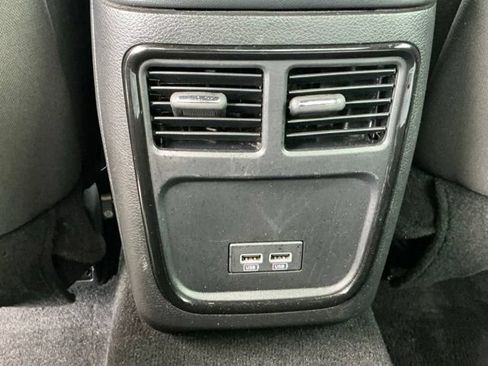 Used 2022 Dodge Charger SXT w/ Blacktop Package RWD image 16