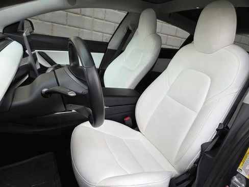 Used 2018 Tesla Model 3 Long Range image 18