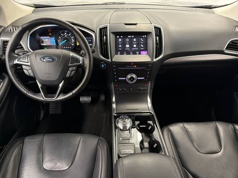 Used 2019 Ford Edge Titanium AWD/4WD image 17