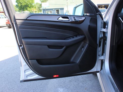 Used 2014 Mercedes-Benz ML 350 2WD w/ Premium 1 Package image 10