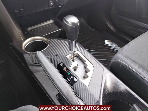 Used 2013 Toyota RAV4 XLE image 32