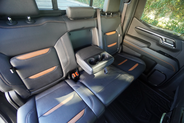 Used 2023 GMC Sierra 1500 AT4 w/ AT4 Premium Package AWD/4WD image 28