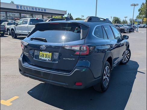 Used 2025 Subaru Outback Premium AWD/4WD image 5