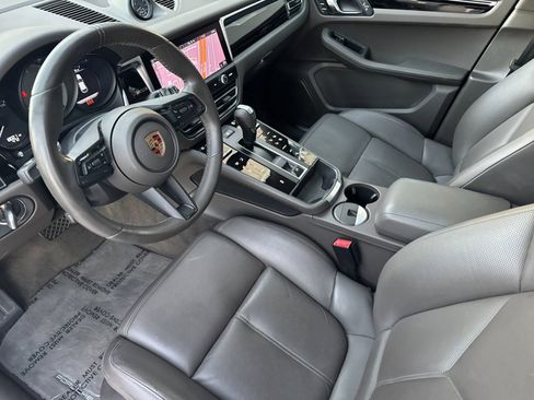 Used 2023 Porsche Macan S image 4