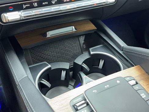 Used 2025 Mercedes-Benz GLS 450 4MATIC image 34