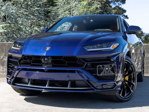 Used 2019 Lamborghini Urus AWD/4WD image 7