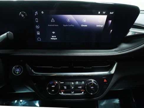 Used 2024 Buick Envista Sport Touring w/ Convenience I Package FWD image 17