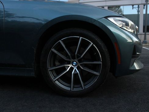 Used 2020 BMW 330i xDrive Sedan w/ Convenience Package AWD/4WD image 4