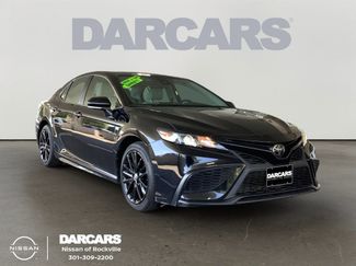 Used 2022 Toyota Camry SE image 1