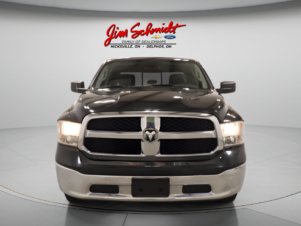 Used 2018 RAM 1500 Classic SLT AWD/4WD image 3