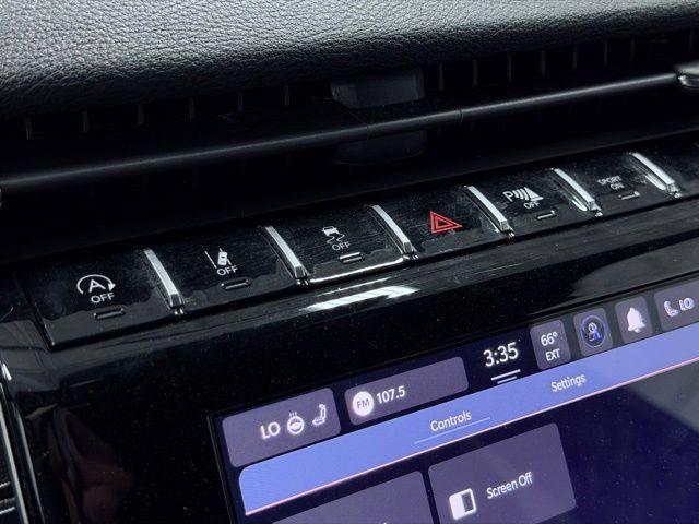 Certified 2025 Jeep Grand Cherokee Altitude AWD/4WD image 31