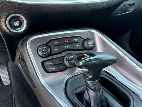 Used 2021 Dodge Challenger SXT w/ Driver Convenience Group AWD/4WD image 21