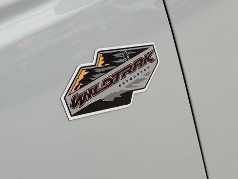 Used 2024 Ford Bronco Wildtrak AWD/4WD image 12