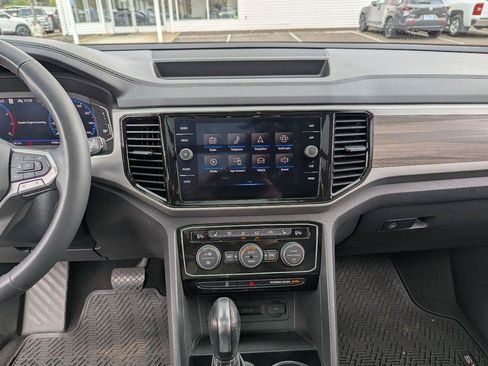 Used 2021 Volkswagen Atlas SEL AWD/4WD image 17