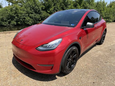 Used 2020 Tesla Model Y Long Range AWD/4WD image 7