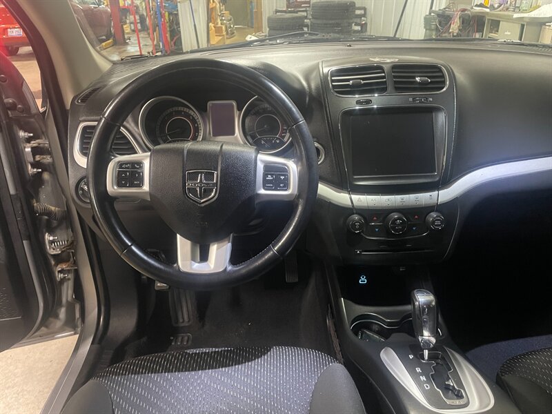 Used 2018 Dodge Journey SXT w/ Safe & Sound Group AWD/4WD image 7