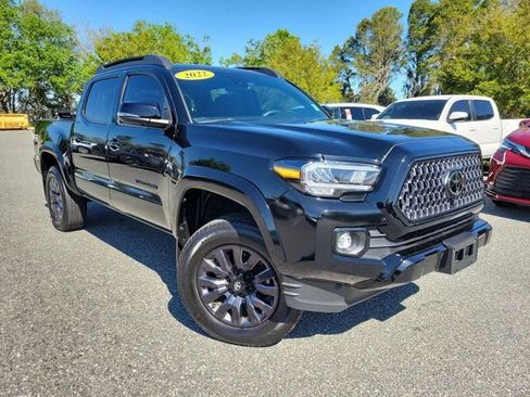 Used 2022 Toyota Tacoma Limited w/ Nightshade Package image 8