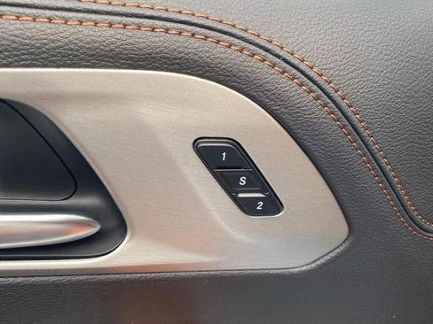 New 2026 Chrysler Pacifica Pinnacle AWD/4WD image 14