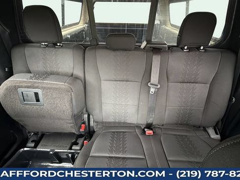 Used 2018 Ford F150 XLT w/ Equipment Group 302A Luxury AWD/4WD image 25