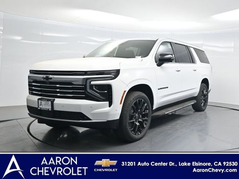 New 2026 Chevrolet Suburban LT w/ Comfort Package AWD/4WD image 1